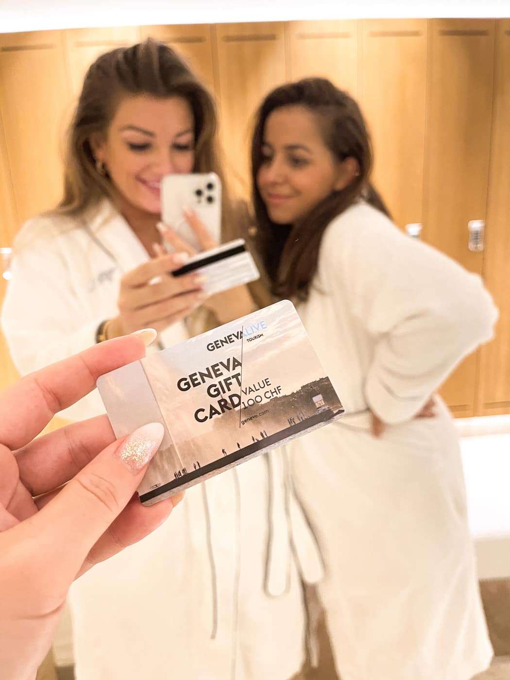 2 NIGHTS IN GENEVA WITH A 100 CHF GIFT CARD