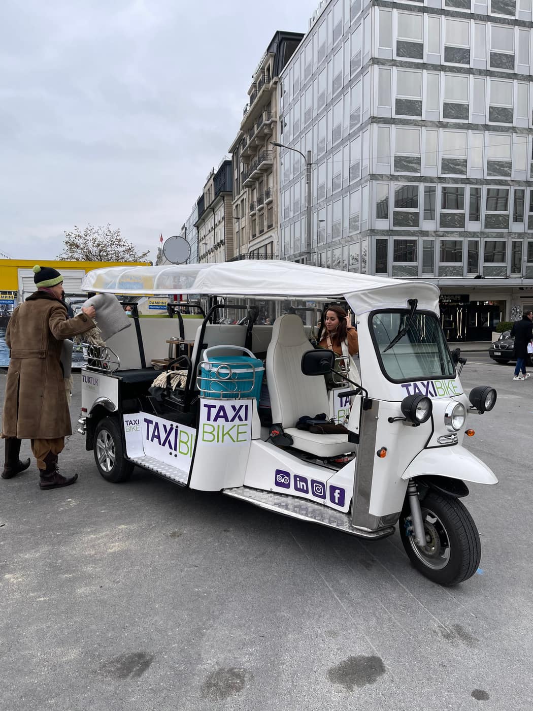 2 NIGHTS IN GENEVA WITH A 100 CHF GIFT CARD