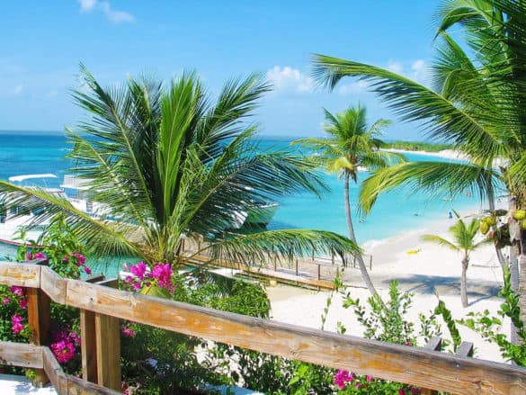 Follow me to Dominican Republic