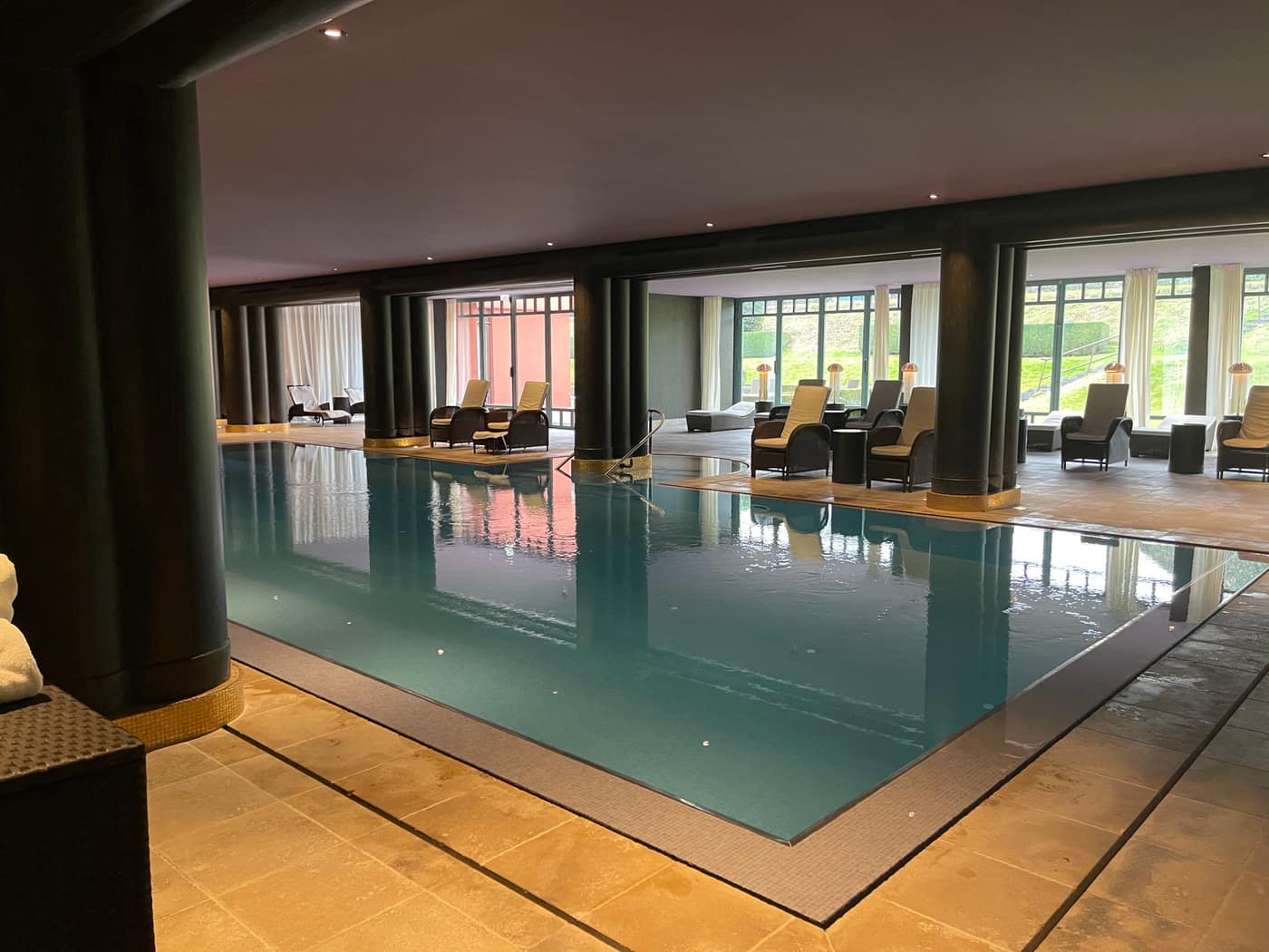 2 NIGHTS IN GENEVA WITH A 100 CHF GIFT CARD