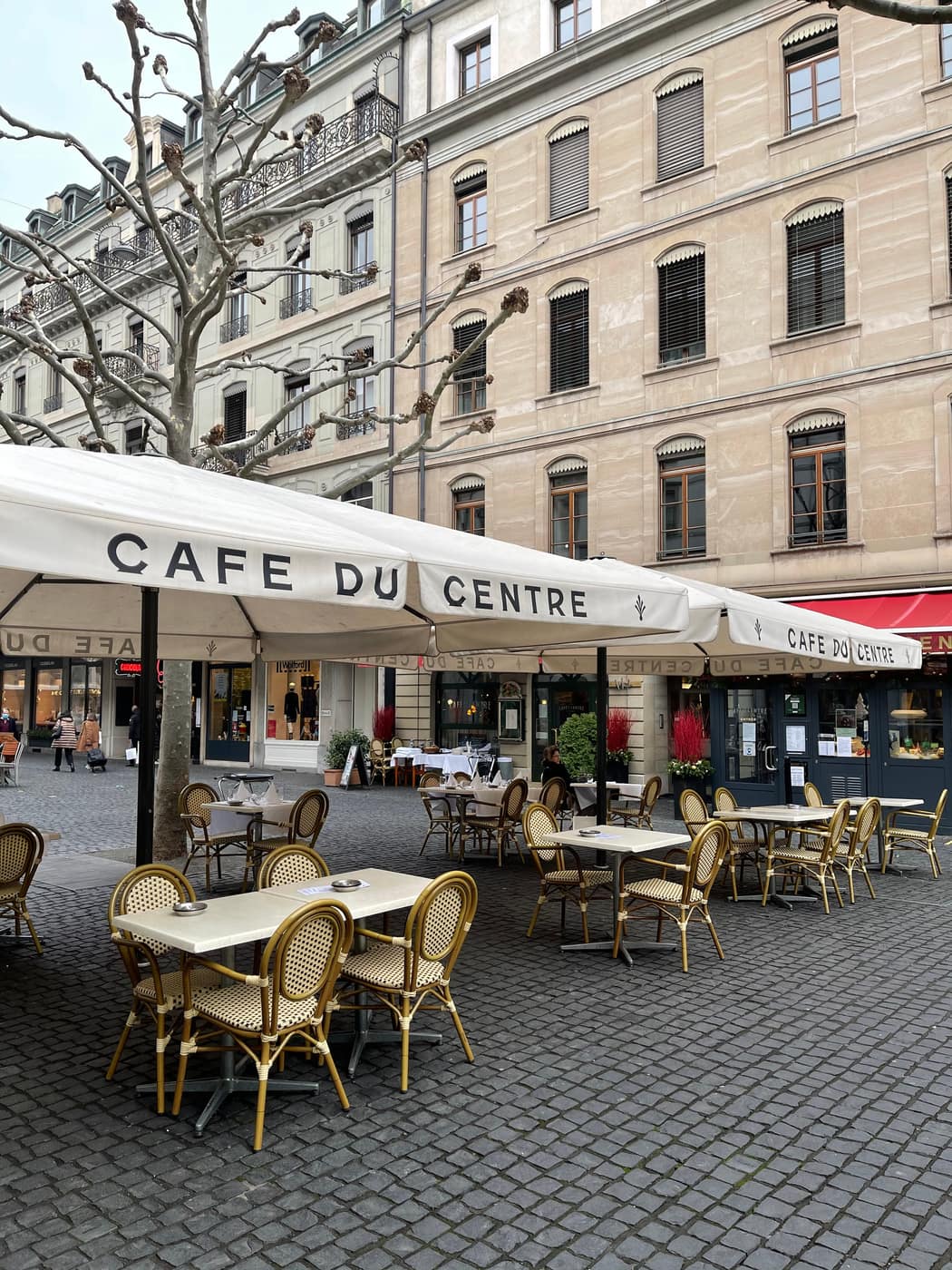 2 NIGHTS IN GENEVA WITH A 100 CHF GIFT CARD