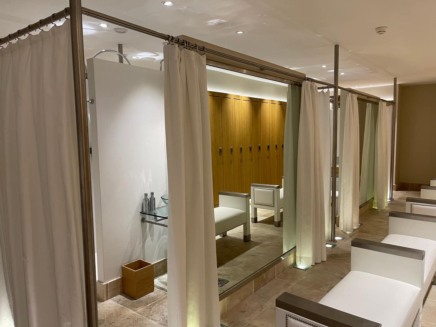 2 NIGHTS IN GENEVA WITH A 100 CHF GIFT CARD