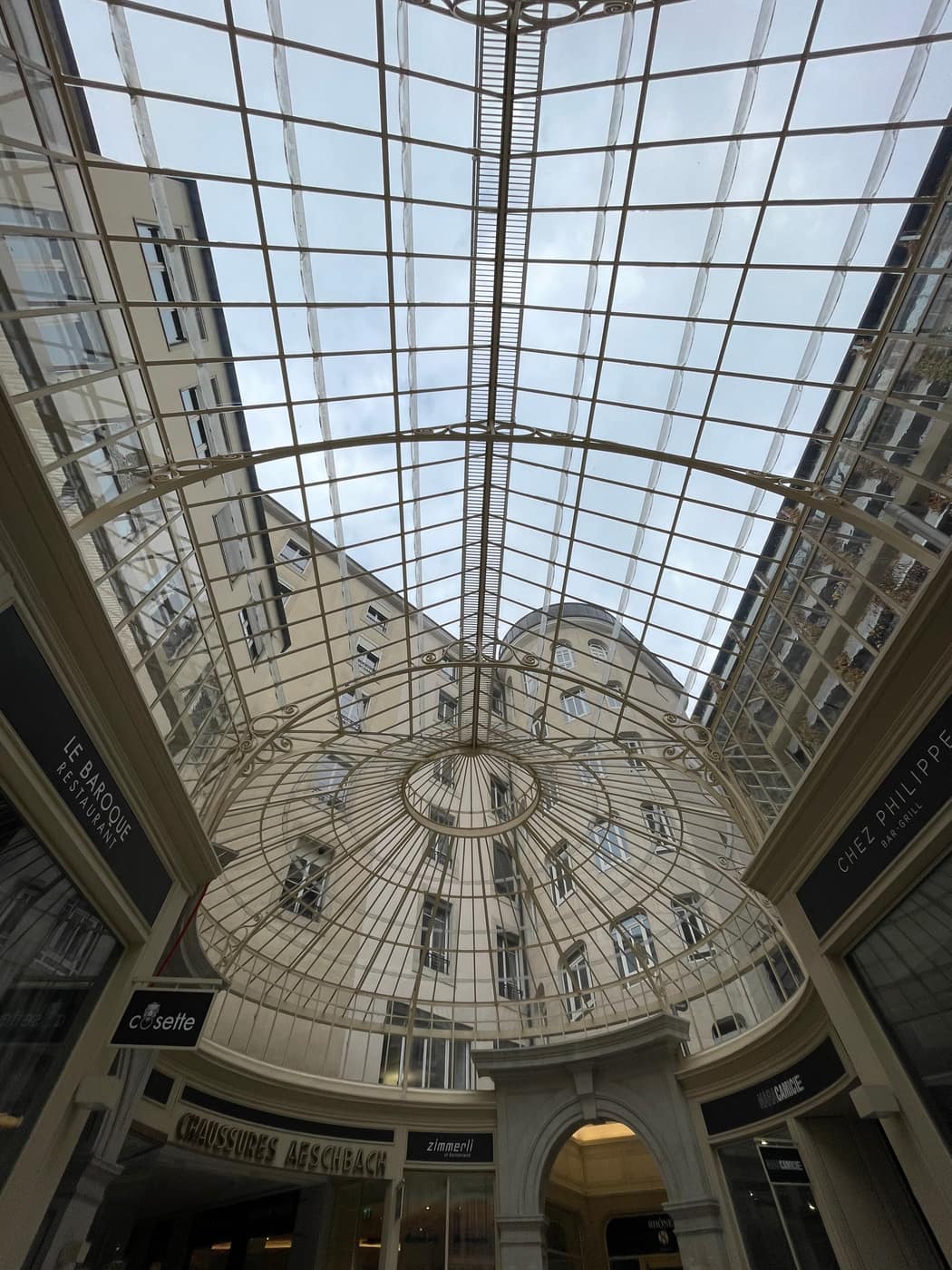 2 NIGHTS IN GENEVA WITH A 100 CHF GIFT CARD